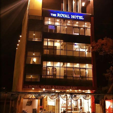 The Royal Hotel Chhatarpur Εξωτερικό φωτογραφία