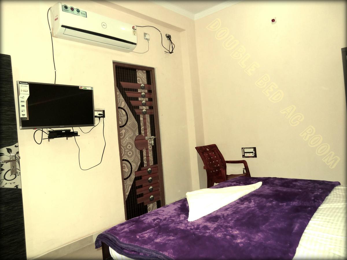 The Royal Hotel Chhatarpur Εξωτερικό φωτογραφία